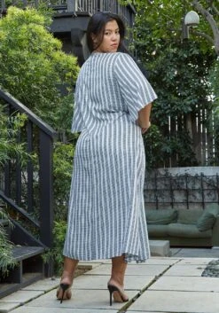 Nurode Plus Size Lace Trim Tie Front Maxi Dress -Mini Dress Store 2003572 302 3