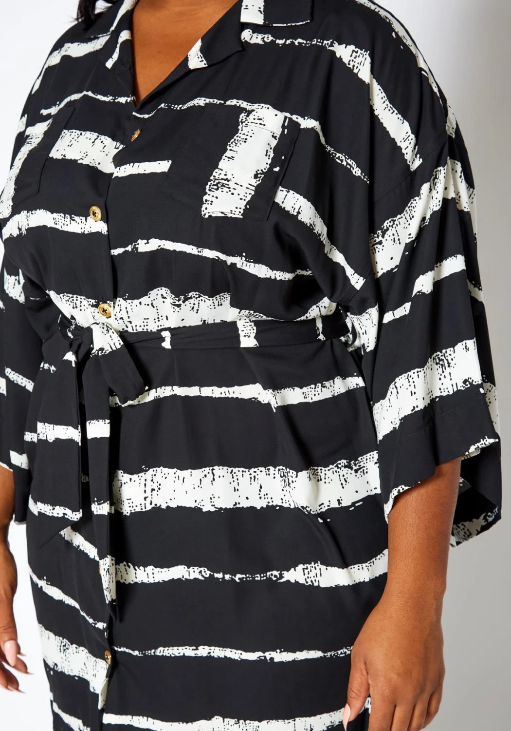 Asoph Plus Size Abstract Striped Button Front Mini Dress 8 Asoph Plus Size Abstract Striped Button Front Mini Dress - Image 6