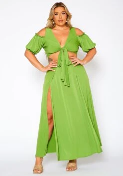 Plus Size Vacay Mode Matching Two Piece Set