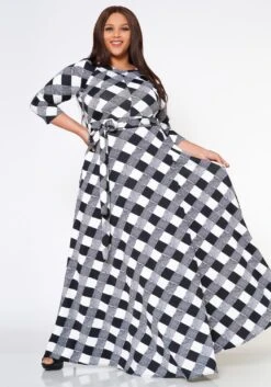 Plus Size Fit & Flare Plaid Pattern Maxi Dress